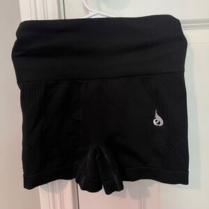 Black Seamless Ryderwear shorts XS